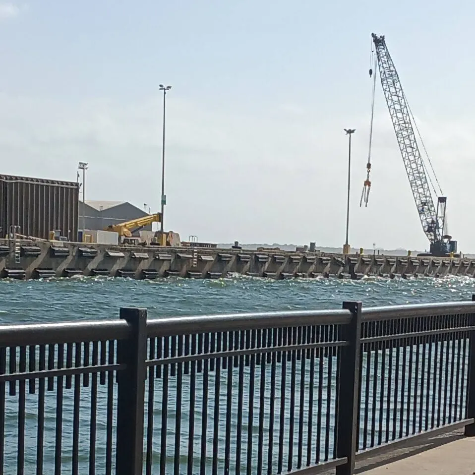 chat with ai character: Mason Sellers