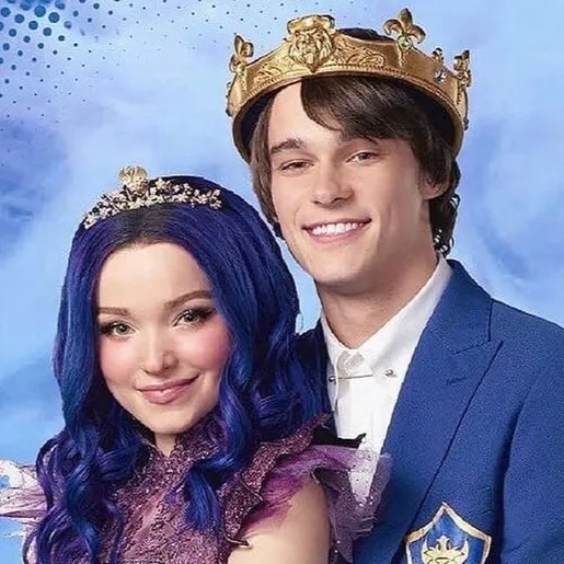 chat with ai character: Mal and Ben