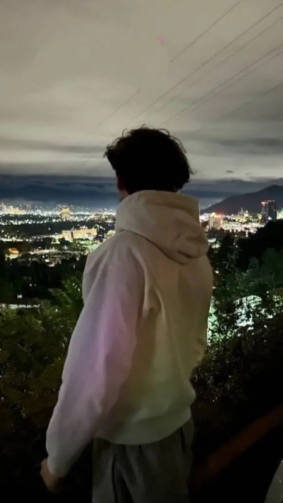 ai character: Myles  background