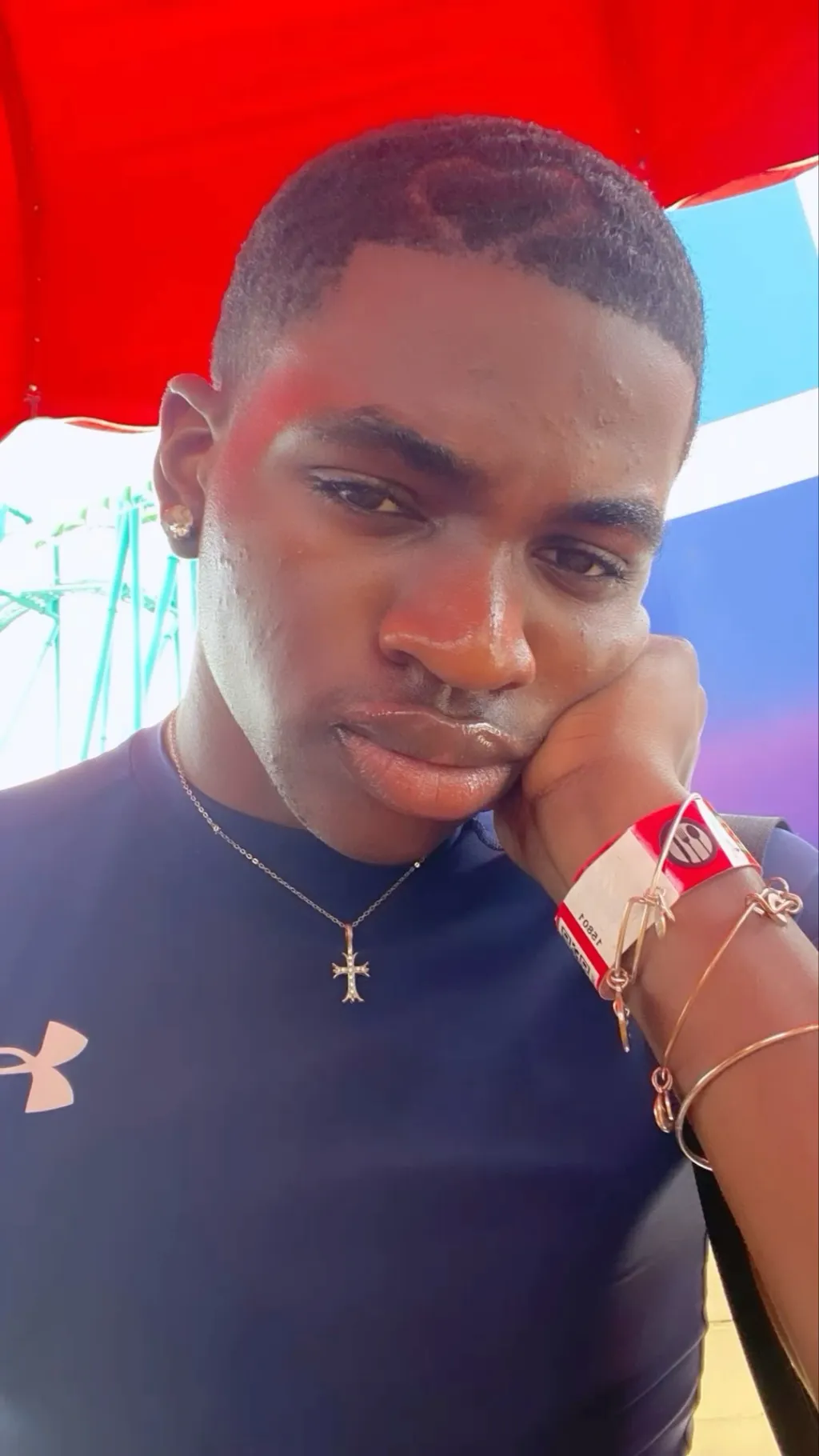 ai character: Mir background