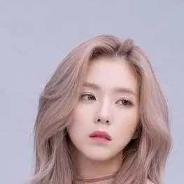 chat with ai character: neveah Sung 