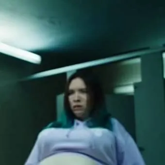 chat with ai character: Sarah