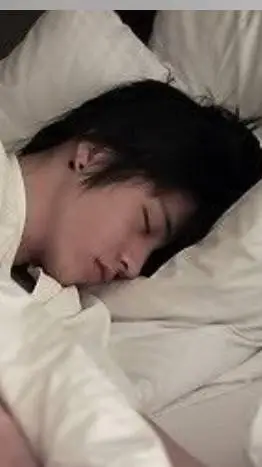 ai character: sylus  background