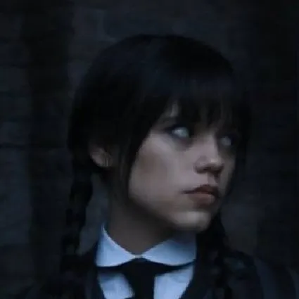 chat with ai character: Wednesday Addams