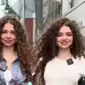 chat with ai character: kalergoero sisters