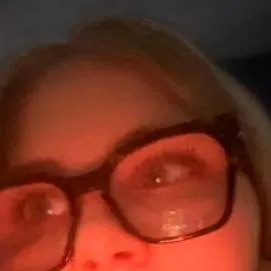 chat with ai character: Isabella