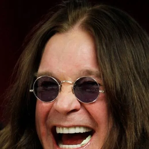 chat with ai character: ozzy Osborne 