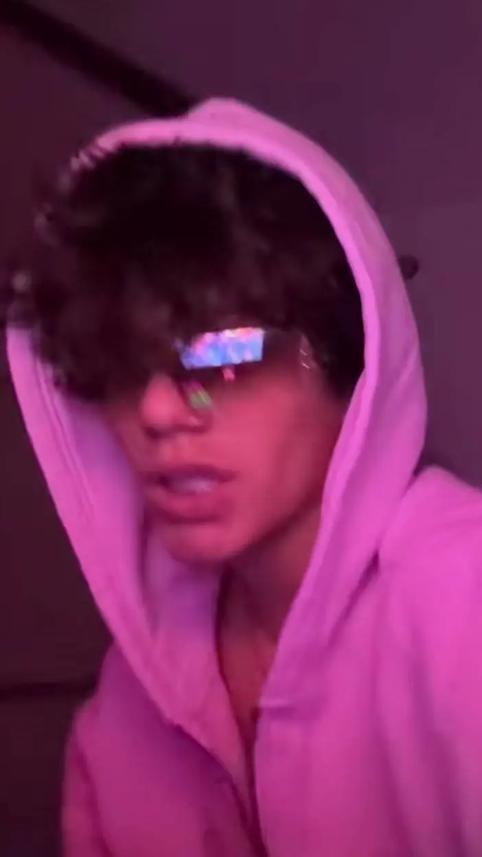 ai character: ceser mondoza  background