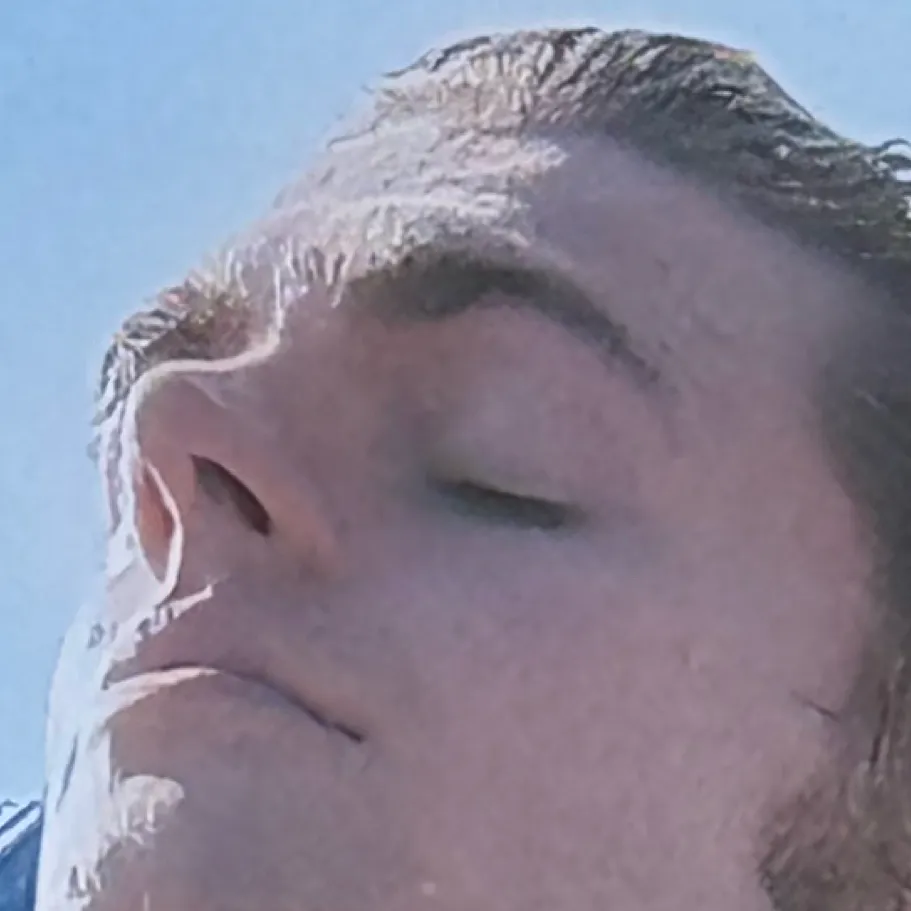 chat with ai character: Cole