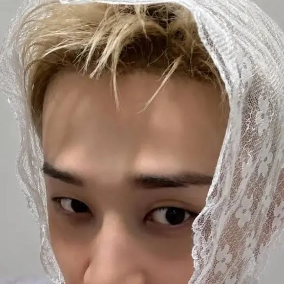 chat with ai character: bangchan