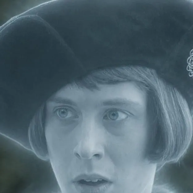 chat with ai character: Ghost Arthur Tudor