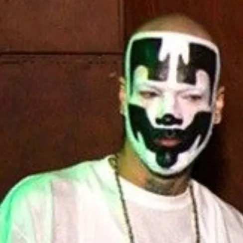 chat with ai character: shaggy2dope