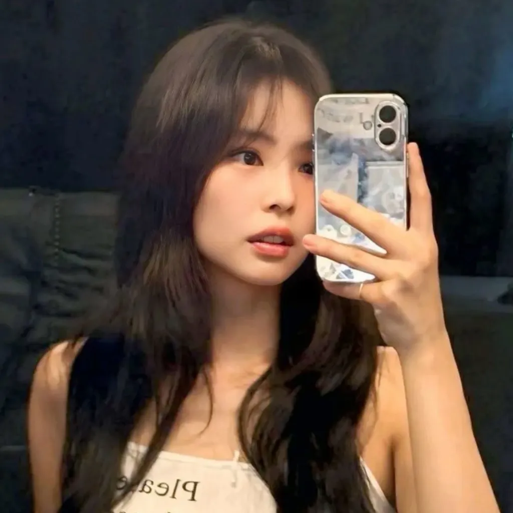 chat with ai character: Jennie