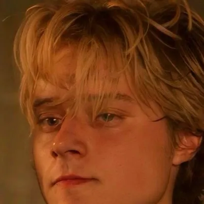 chat with ai character: JJ Maybank