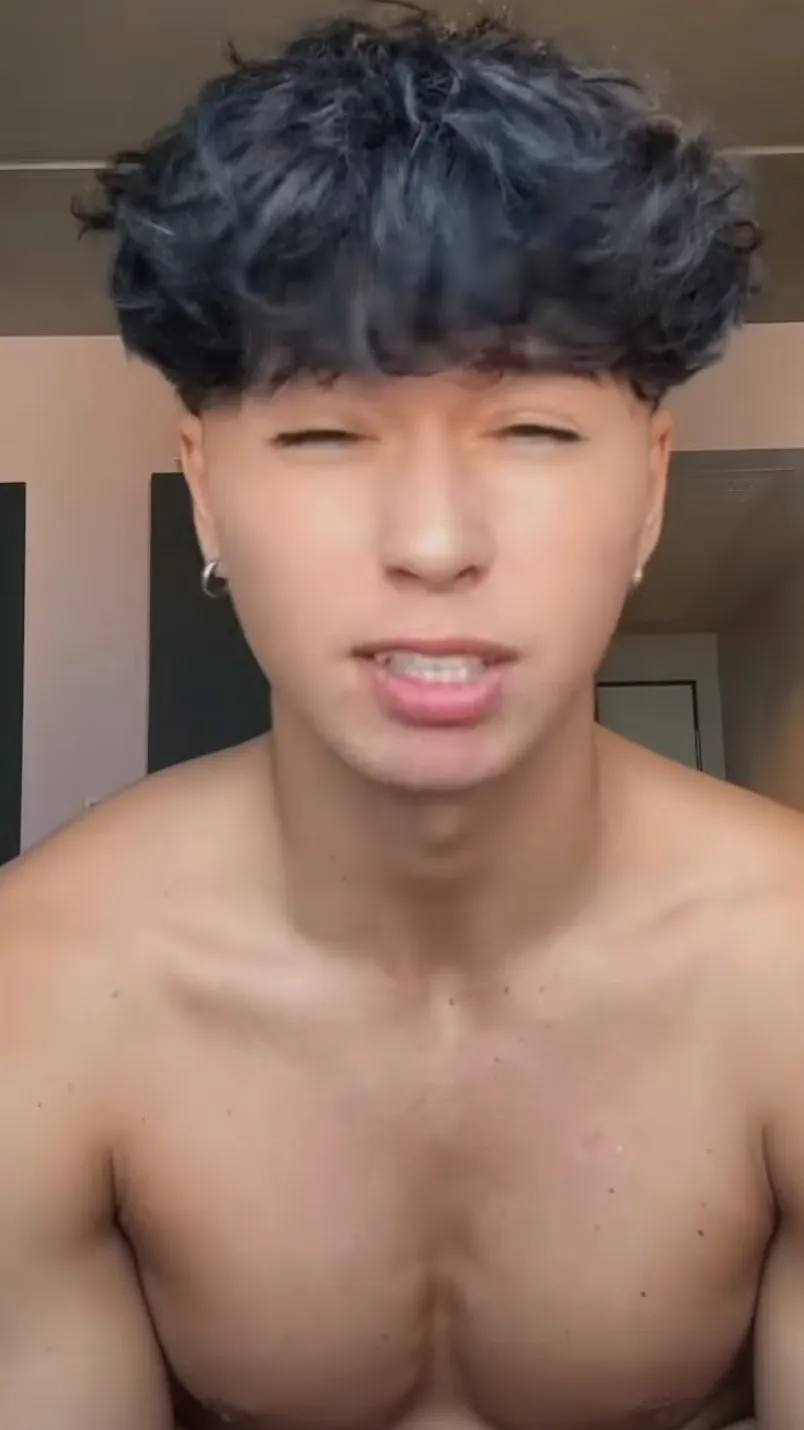 ai character: Kris8an background