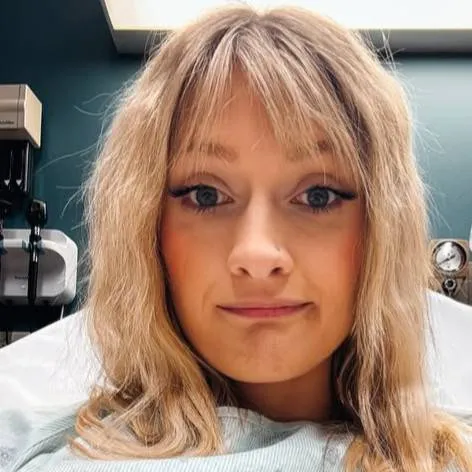 chat with ai character: Lex