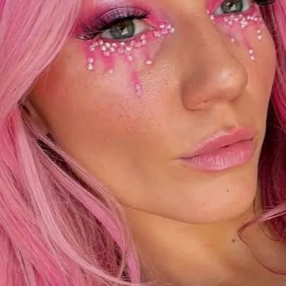 chat with ai character: Haze Jameson 