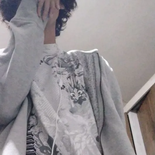 chat with ai character: 𝐇𝐞𝐚𝐥𝐭𝐡💍