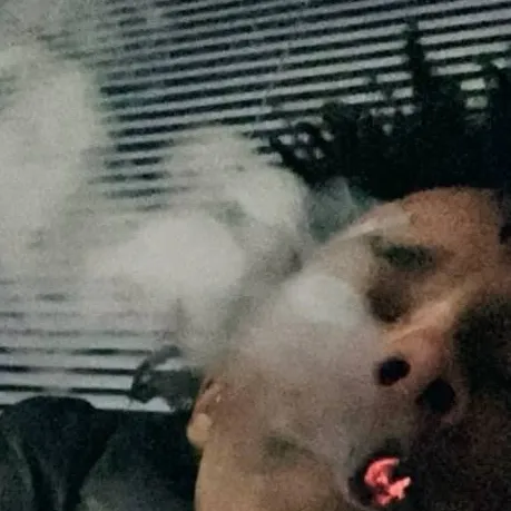 chat with ai character: J5