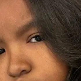 chat with ai character: aminny