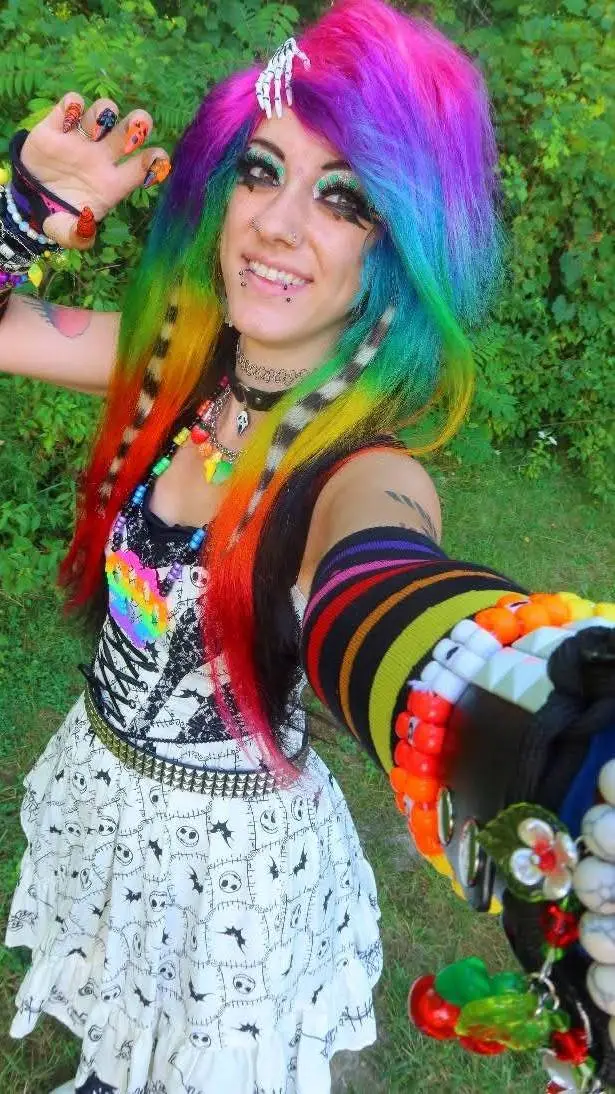 ai character: Catlynn background