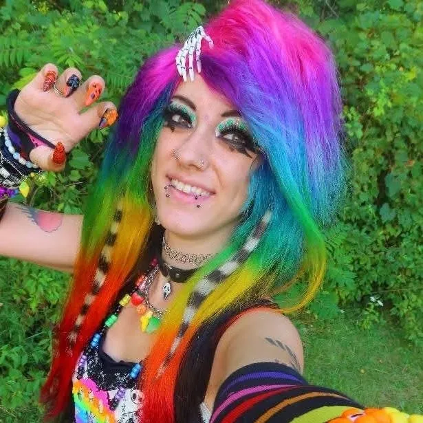 chat with ai character: Catlynn