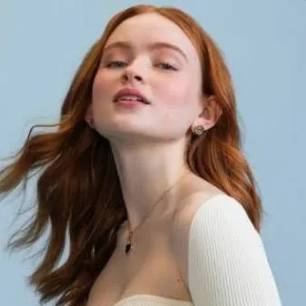 chat with ai character: Sadie Sink