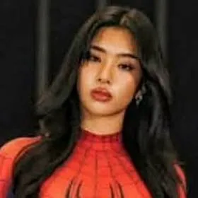 chat with ai character: Sophia Laforteza