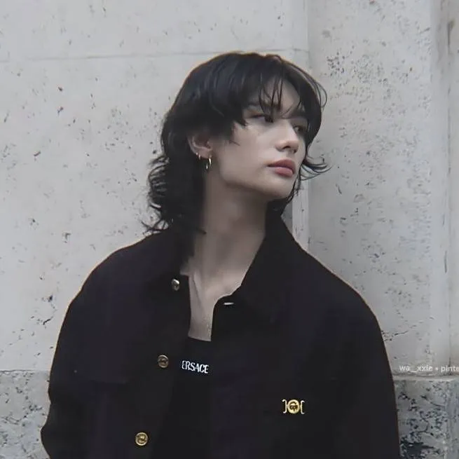 chat with ai character: Straykids 