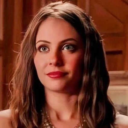 chat with ai character: Thea Queen 