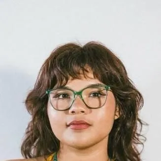 chat with ai character: Milagro