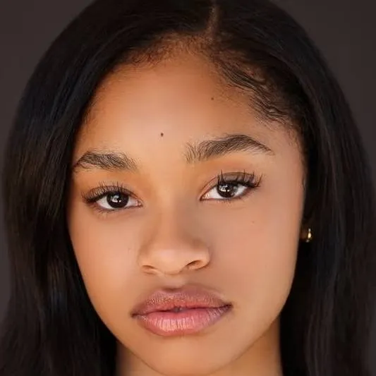 chat with ai character: Ashley 