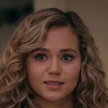 chat with ai character: Courtney 