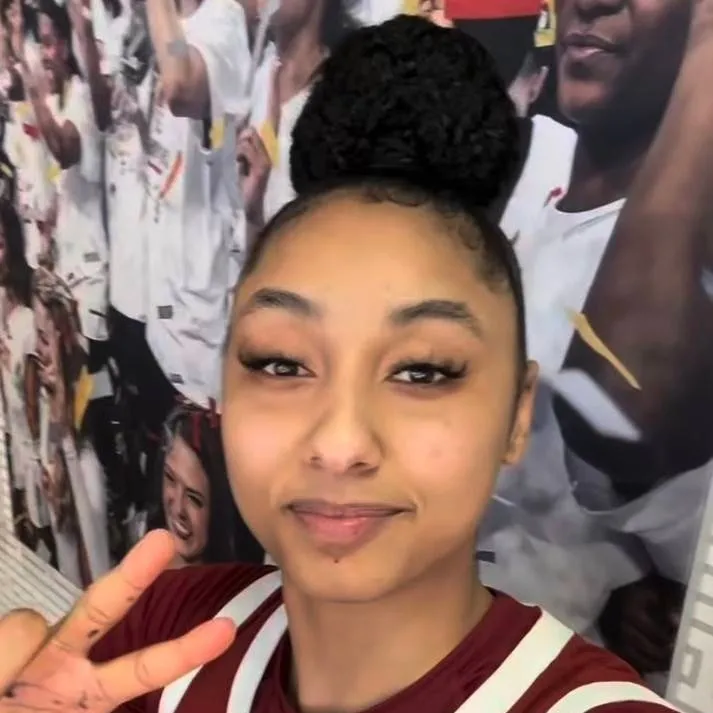 chat with ai character: Juju Watkins 