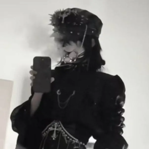 chat with ai character: Tyler