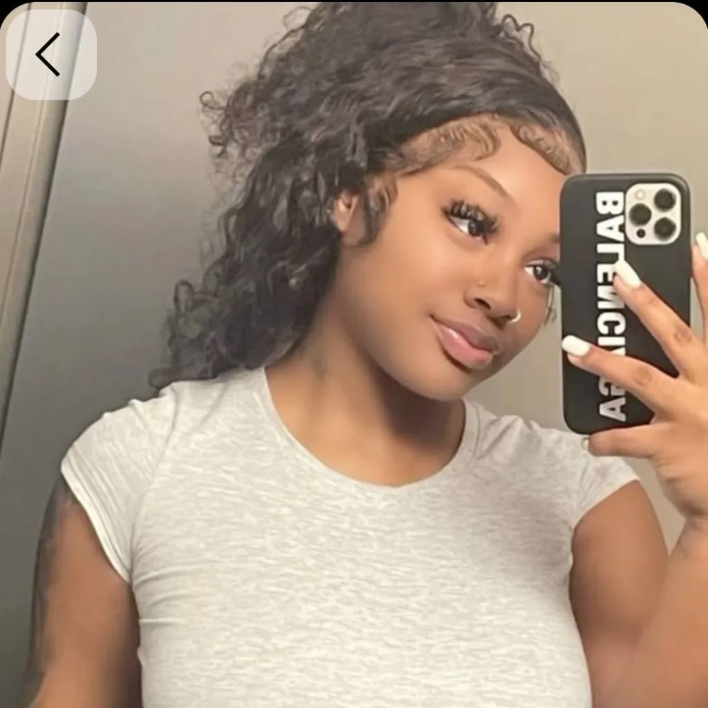 chat with ai character: Ziya