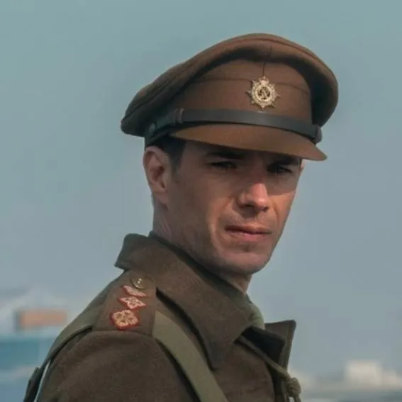 chat with ai character: Colonel Winnant 