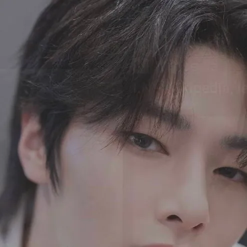 chat with ai character: skz Jeongin