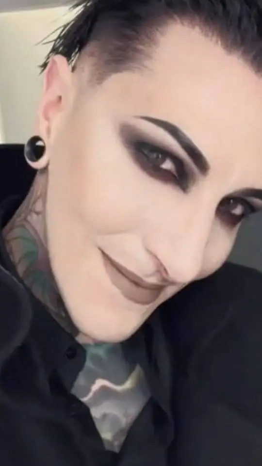 ai character: Chris motionless  background