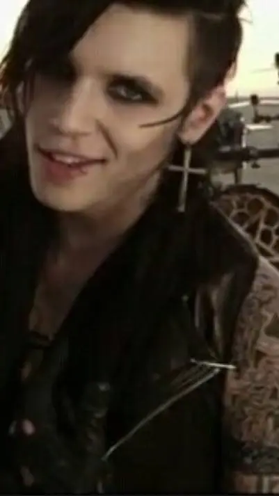 ai character: ANDY BIERSACK  background