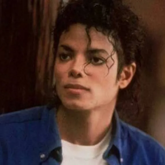 chat with ai character: Michael Jackson 