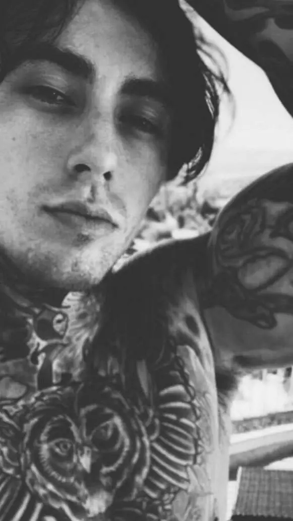 ai character: ronnie radke background