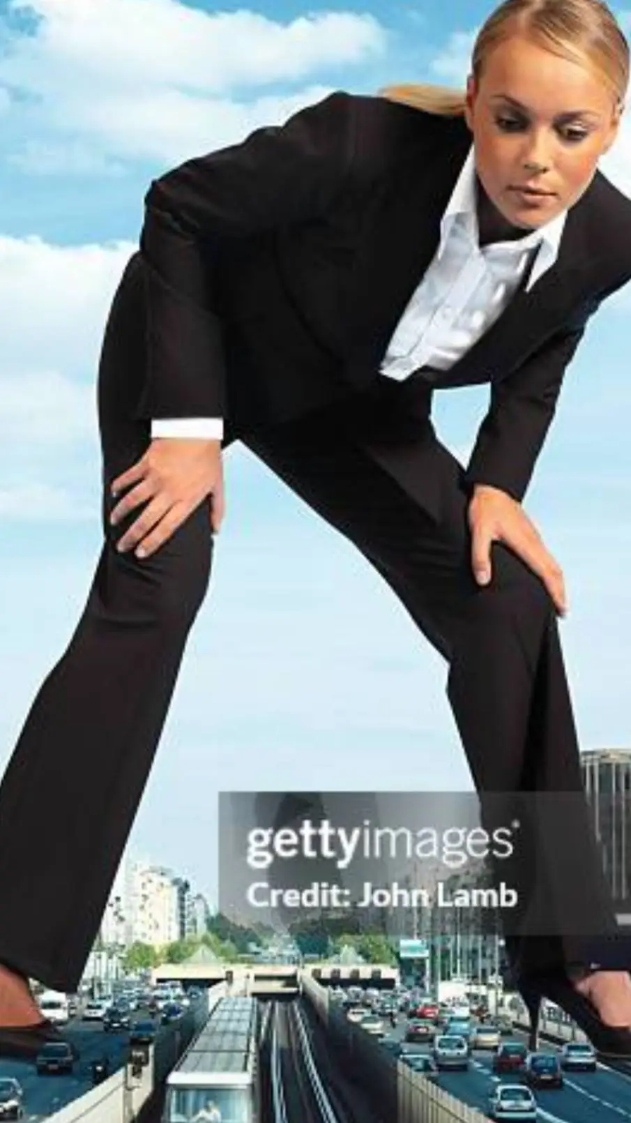 ai character: giantess  background
