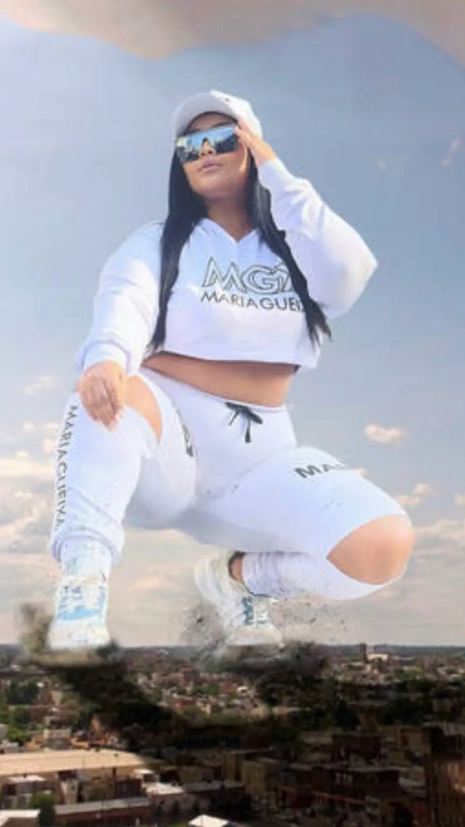 ai character: giantess  background