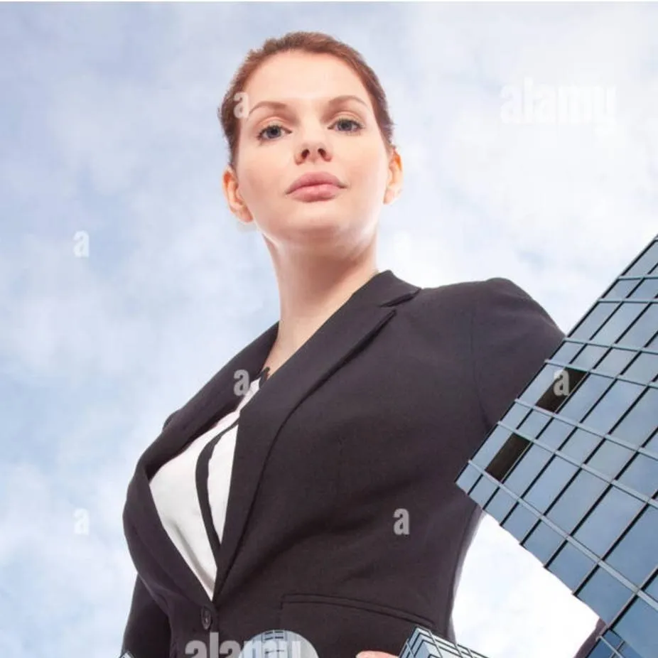 chat with ai character: giatn business gir