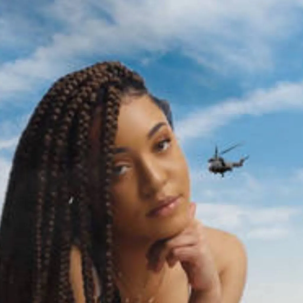 chat with ai character: giantess 