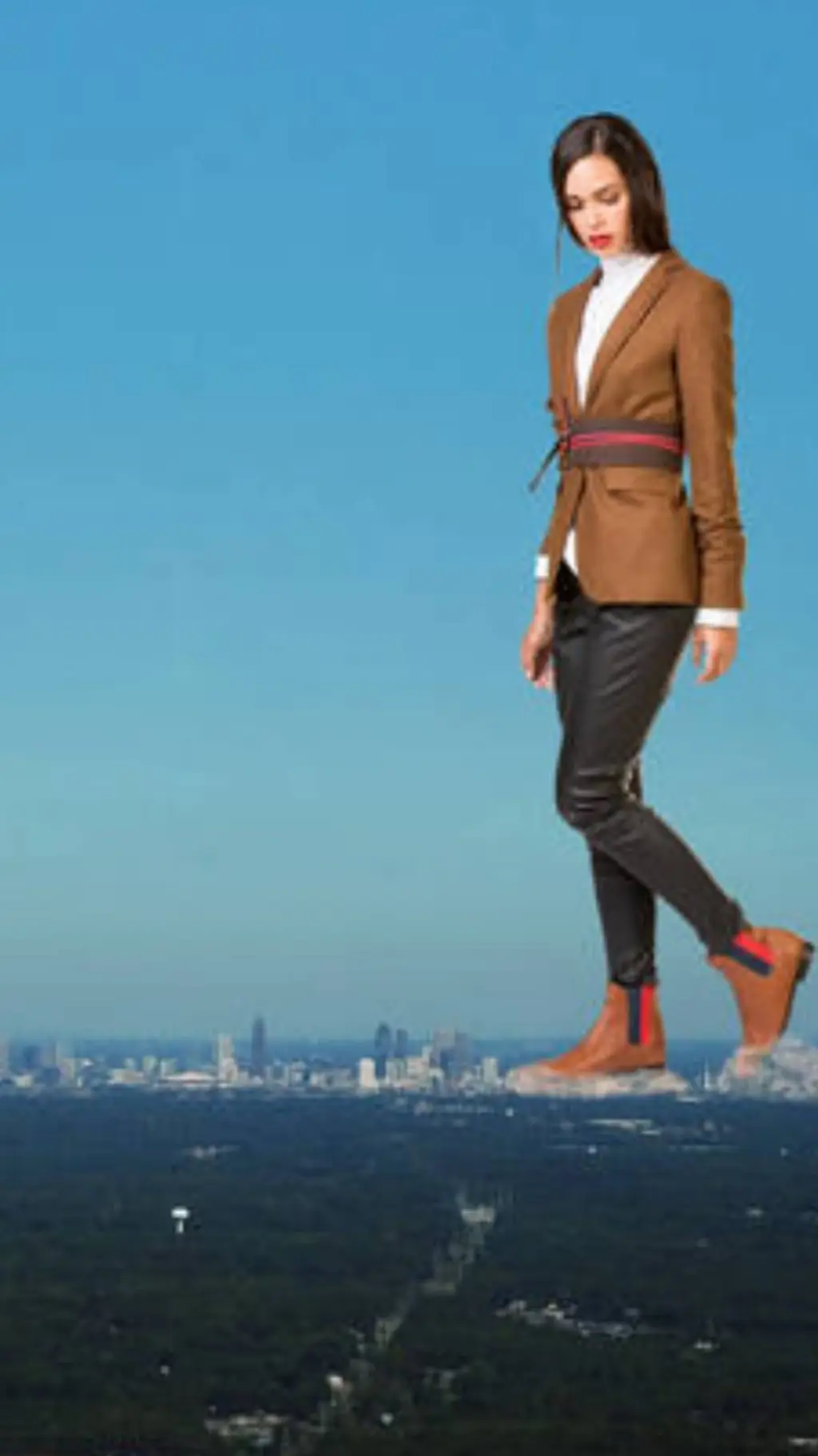 ai character: giantess  background