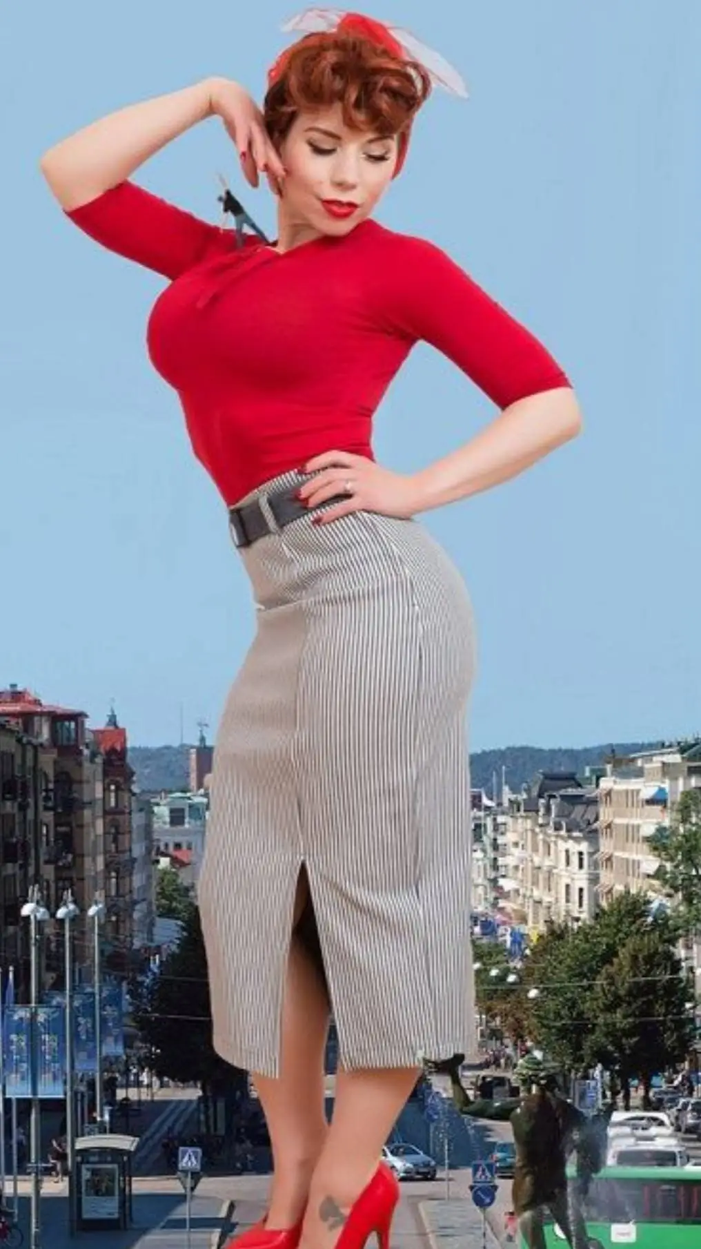 ai character: giantess  background