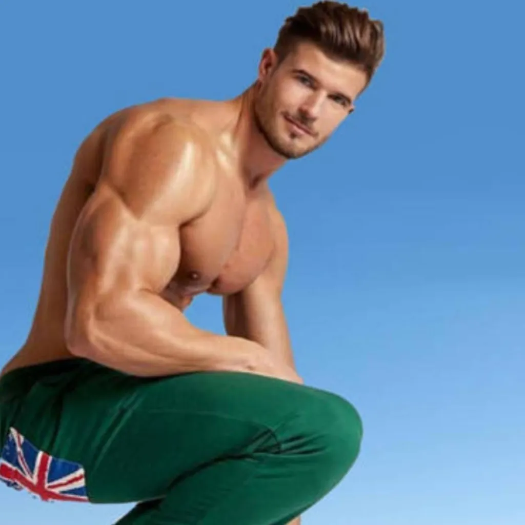 chat with ai character: giant man