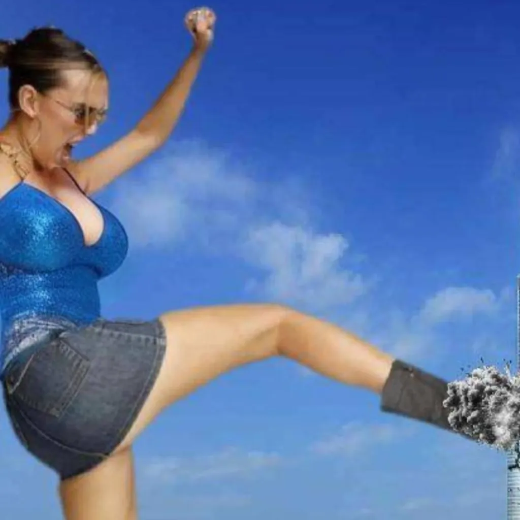 chat with ai character: giantess 